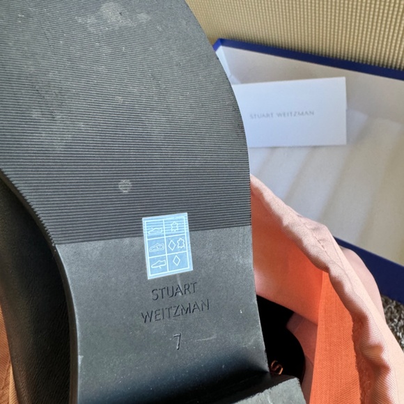 Stuart Weitzman - Picture 3 of 8